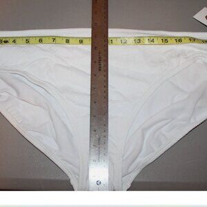 New 2X White Bikini Bottoms Swimwear Separates Beach Native Swimsuit Briefs NWT